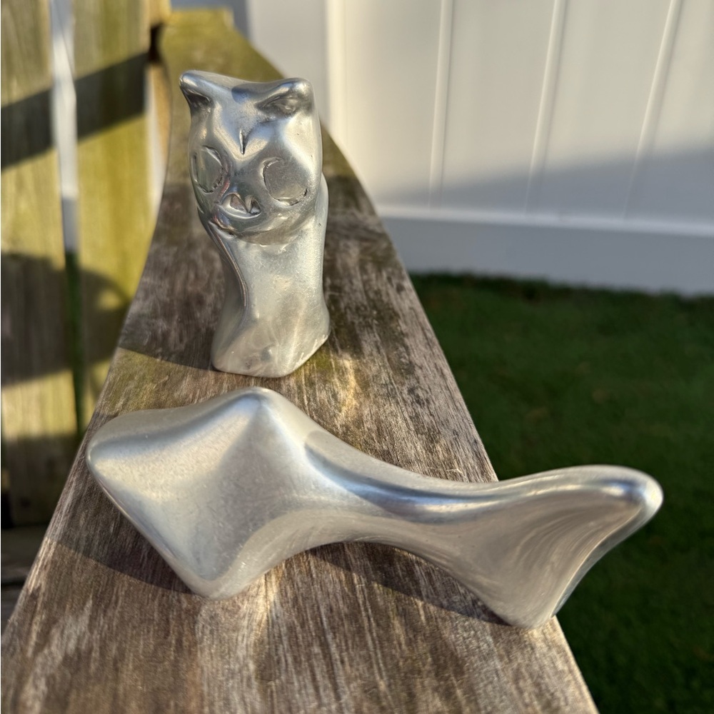Hoselton Canada Cast Polished Aluminum Shark Fish Owl Modern Minimalist Signed R